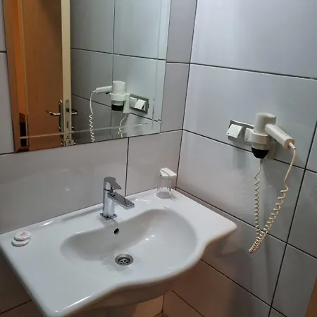 çilek Marina Çeşme