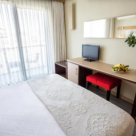çilek Marina Otel