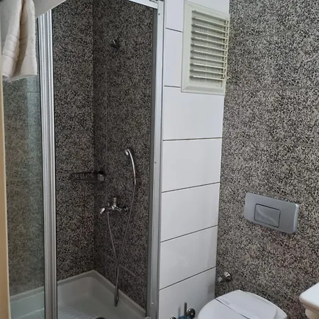 Otel çilek Marina Çeşme