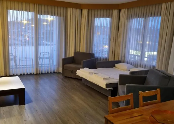 çilek Marina Hotel Çeşme