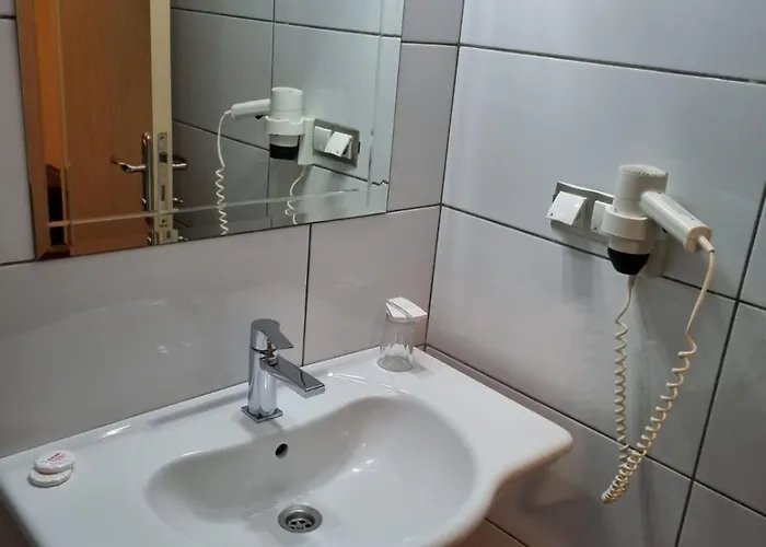 çilek Marina Çeşme