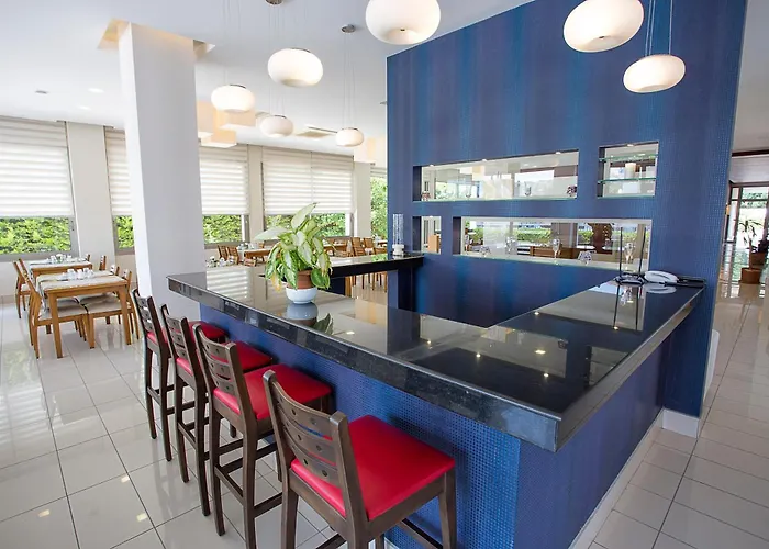 çilek Marina Çeşme