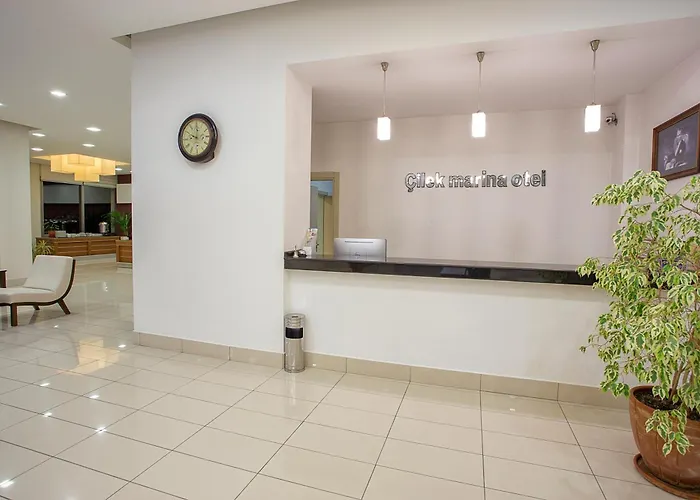 Hotel çilek Marina *